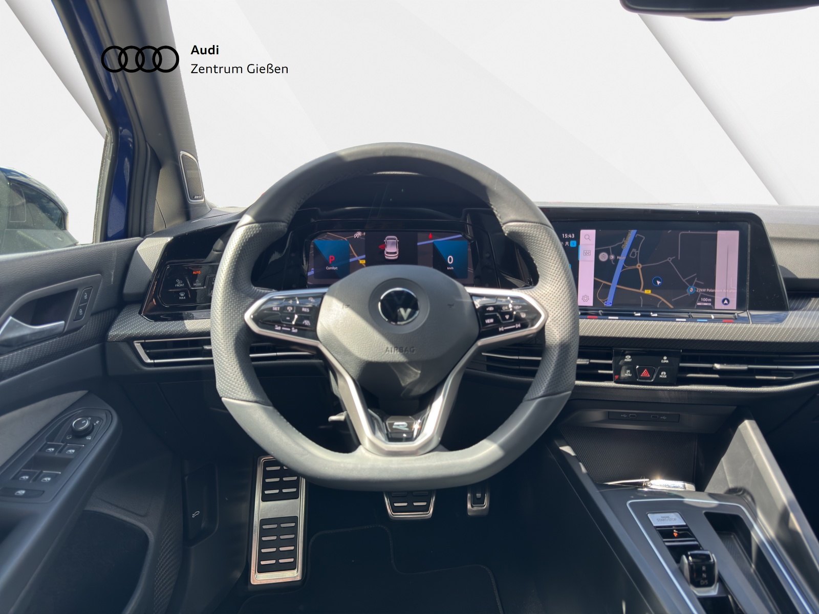 Golf VIII 2.0 TSI 4Motion DSG R-Line Black Style Pano Navi