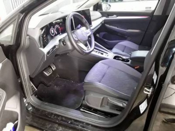 Golf 8 eTSI DSG Goal IQ-Light Navi AHK Kamera TravelAssist