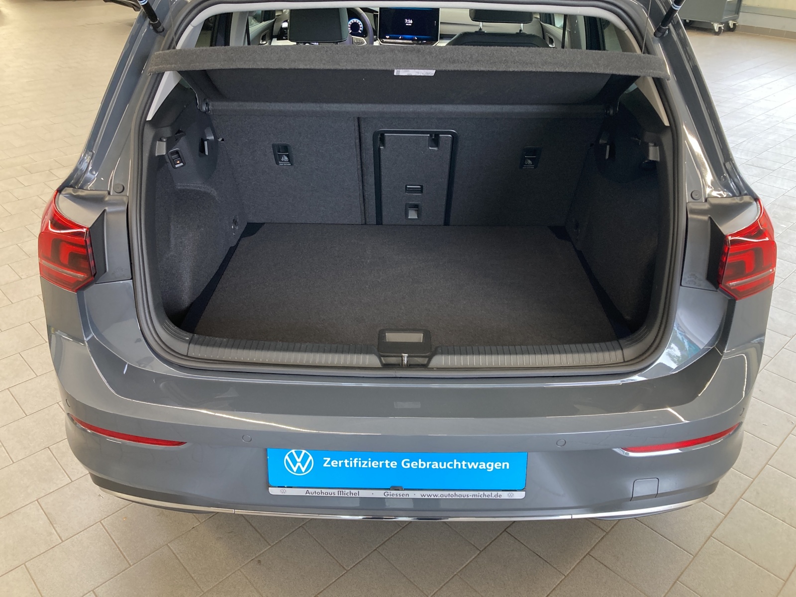 Golf 8 eTSI DSG Goal LED-Plus Navi AHK Kamera TravelAssist
