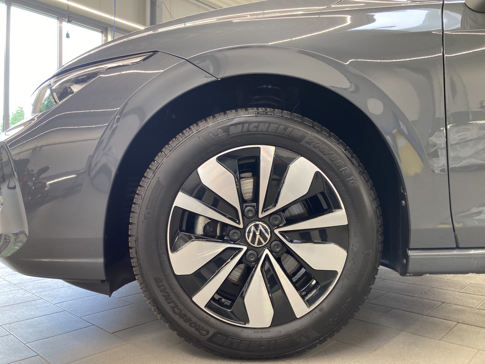 Golf 8 eTSI DSG Goal LED-Plus Navi AHK Kamera TravelAssist