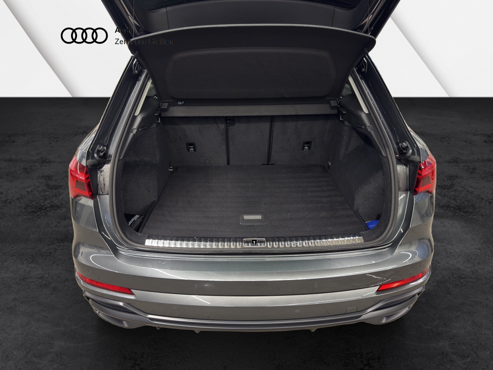 Q3 35 TDI S-tronic S line Matrix AHK Navi