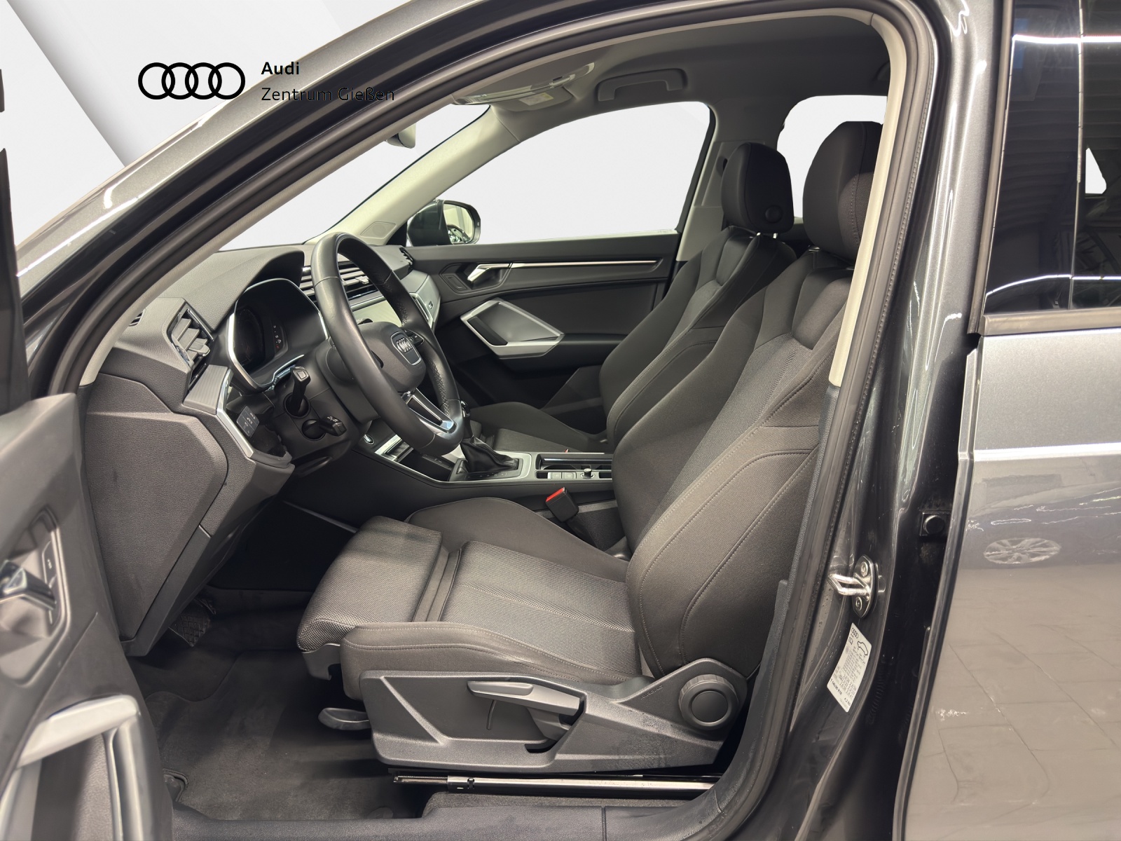 Q3 35 TDI S-tronic S line Matrix AHK Navi