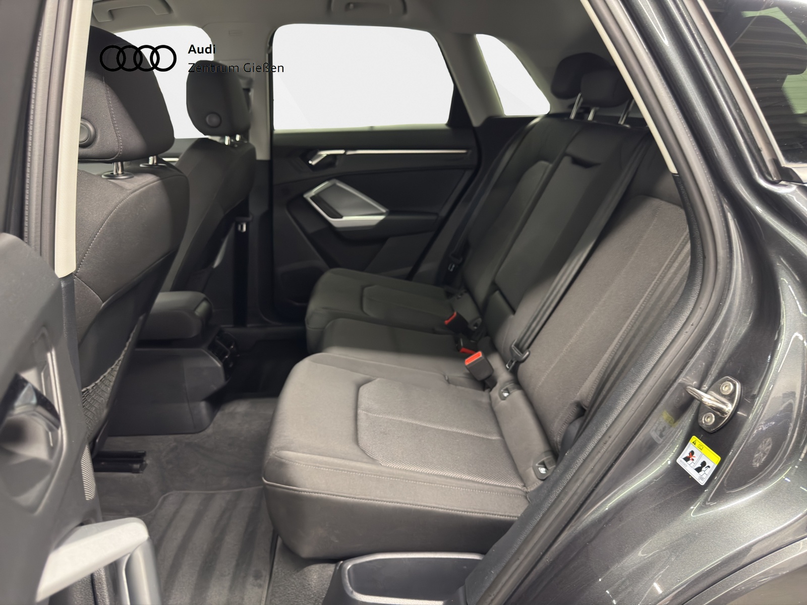 Q3 35 TDI S-tronic S line Matrix AHK Navi