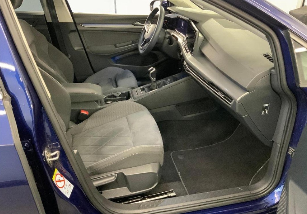 Golf 8 TSI Style IQ-Light Standh.Navi Kamera