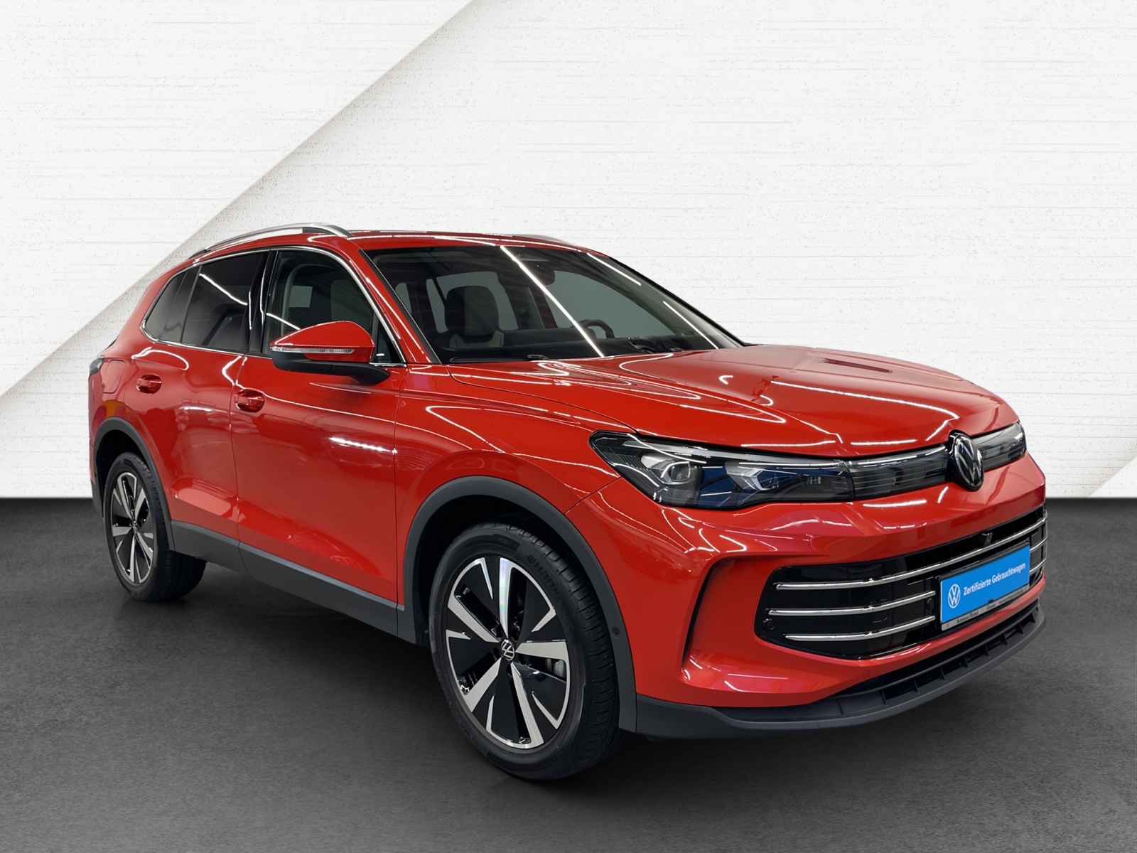 Tiguan 2.0 TDI DSG Elegance Leder IQ-Light DCC Standheizung AHK