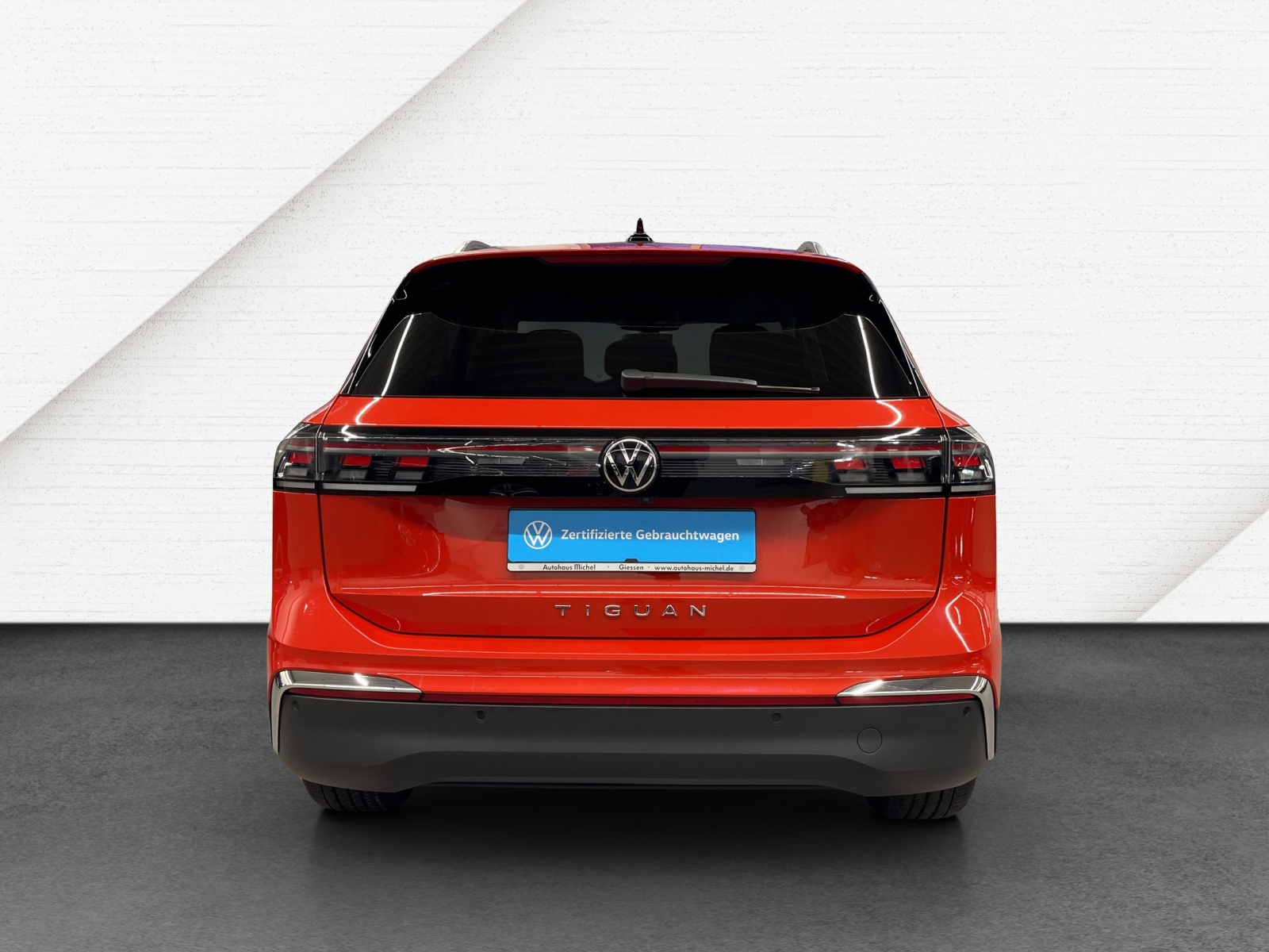 Tiguan 2.0 TDI DSG Elegance Leder IQ-Light DCC Standheizung AHK