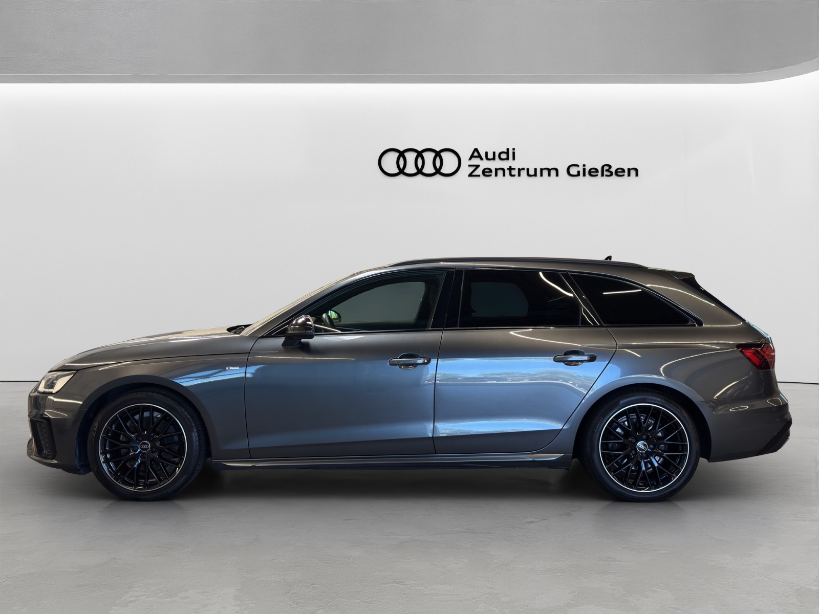 A4 Avant 30 TDI S-tronic S line Black Standheizung Navi LED