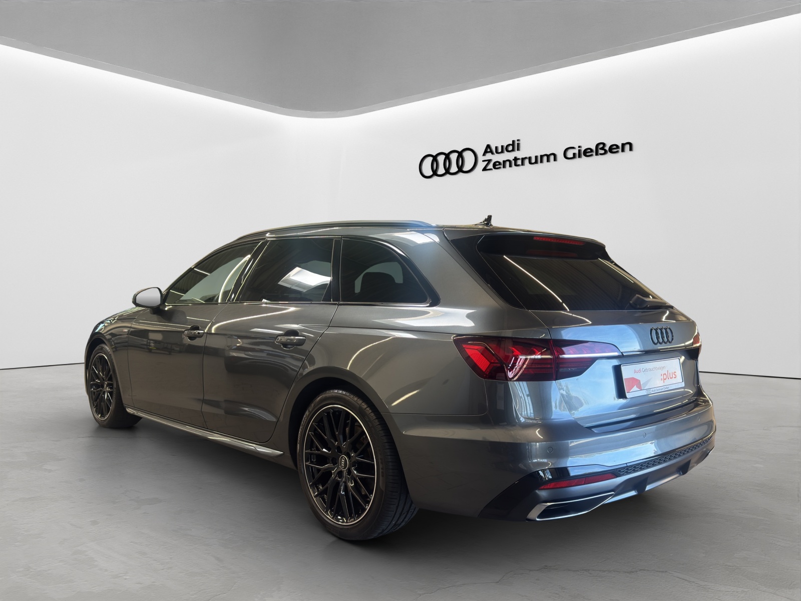 A4 Avant 30 TDI S-tronic S line Black Standheizung Navi LED