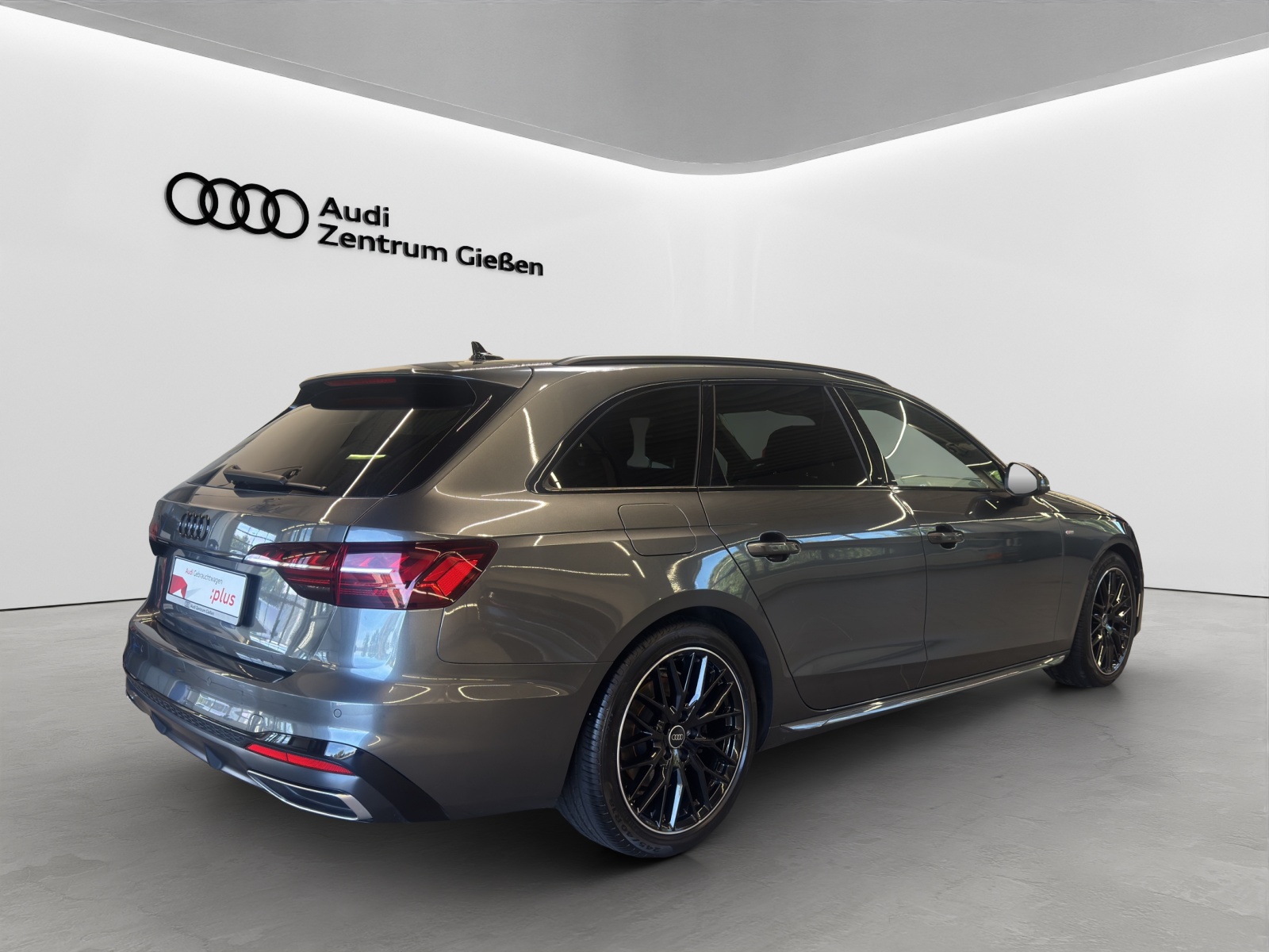 A4 Avant 30 TDI S-tronic S line Black Standheizung Navi LED