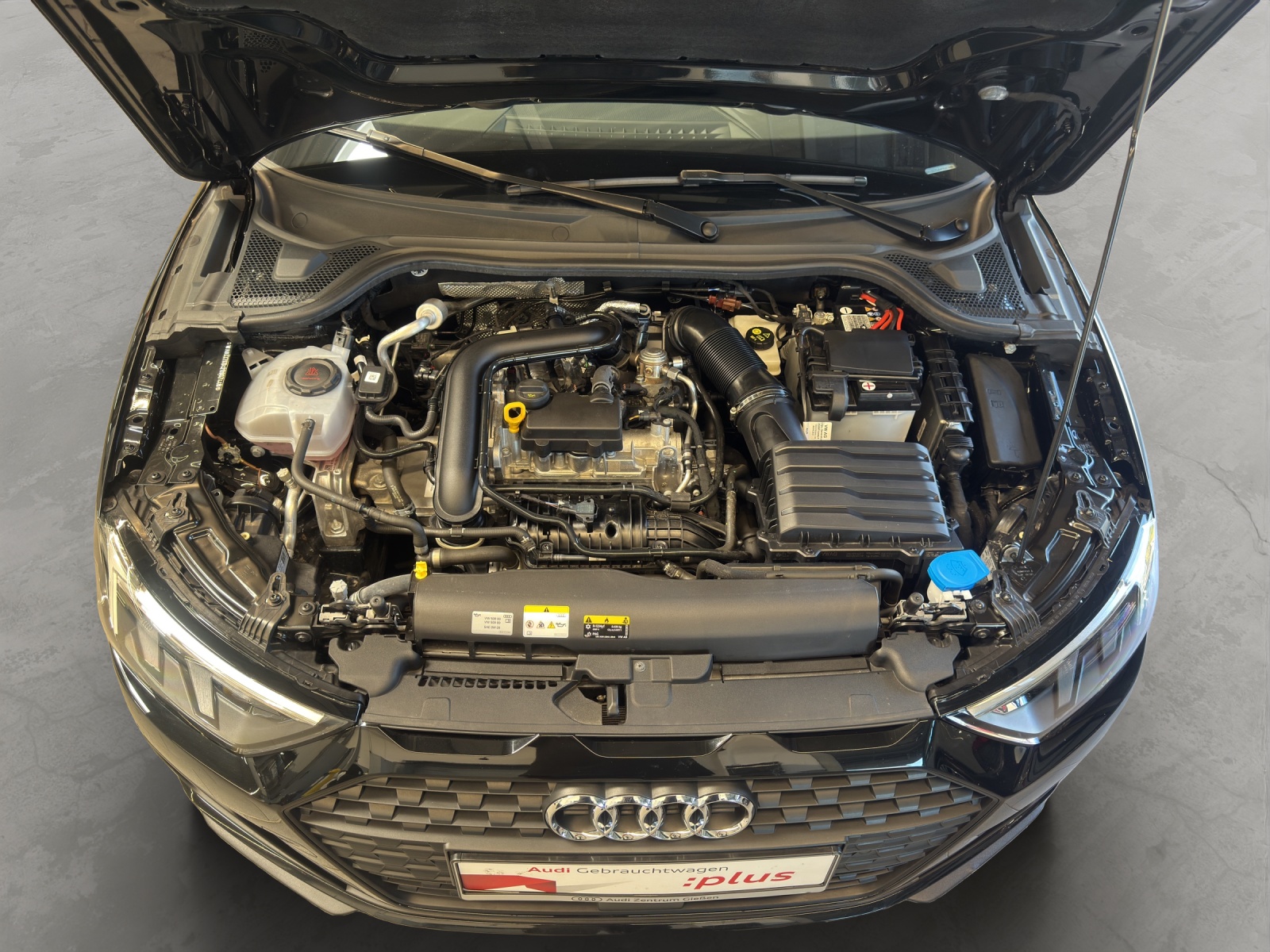 A1 Sportback 30 TFSI basis LED Navi