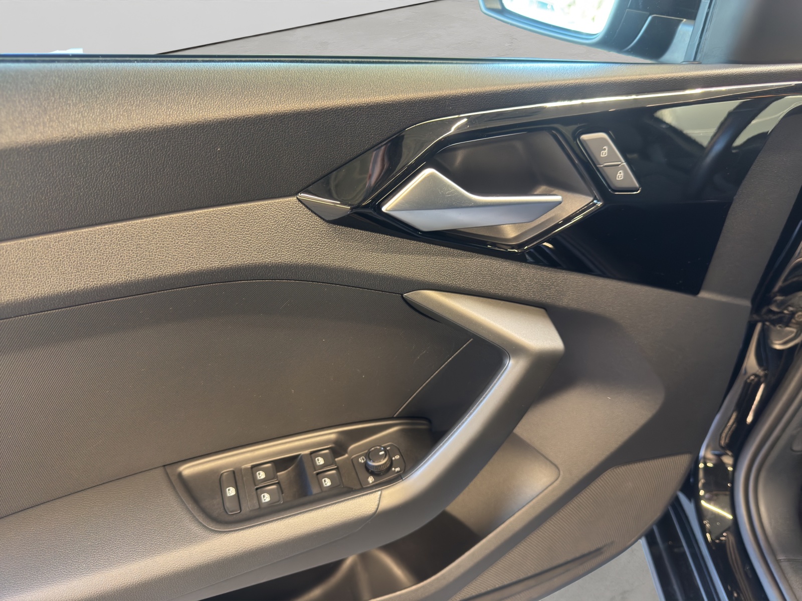 A1 Sportback 30 TFSI basis LED Navi