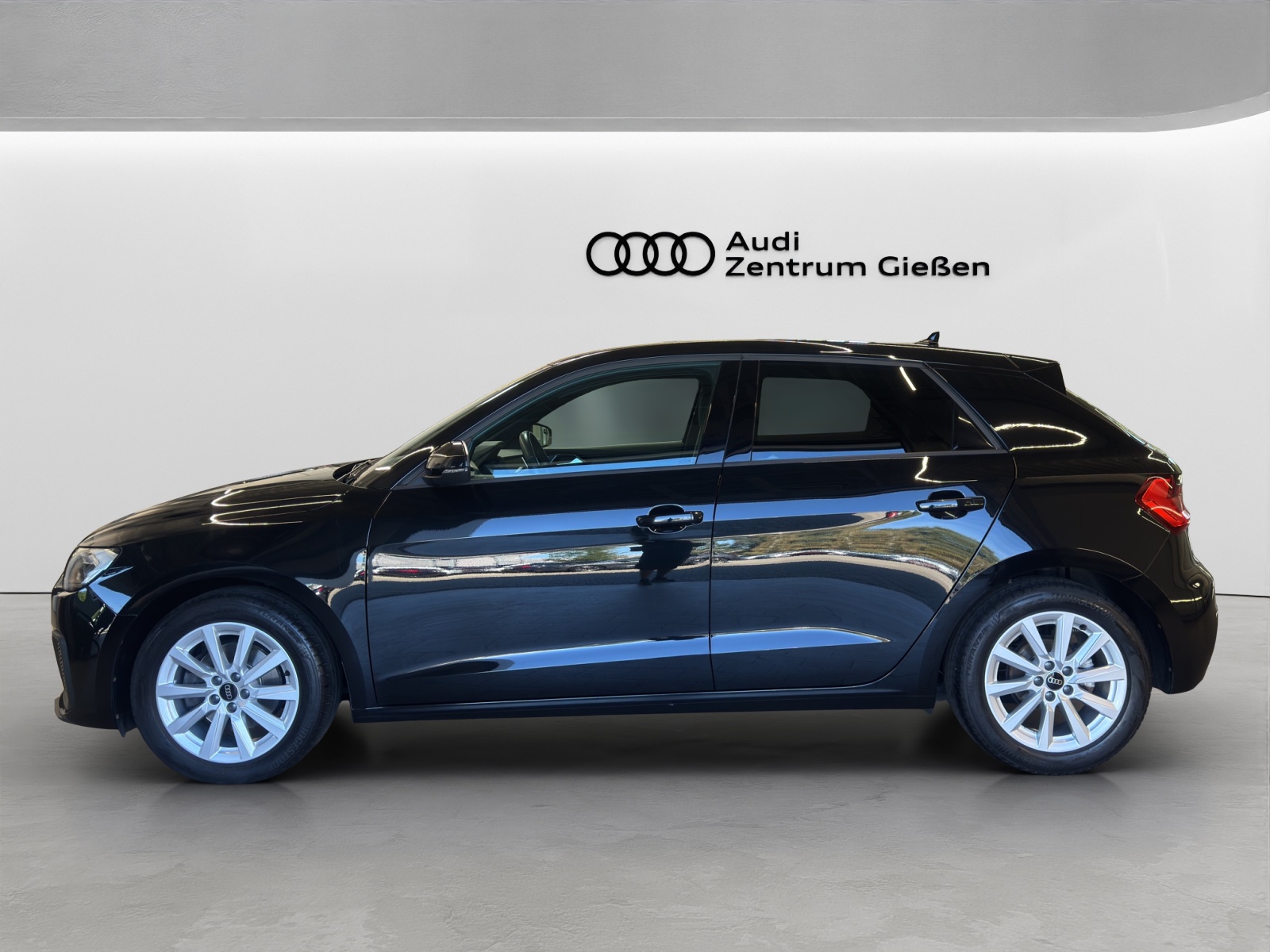 A1 Sportback 30 TFSI basis LED Navi
