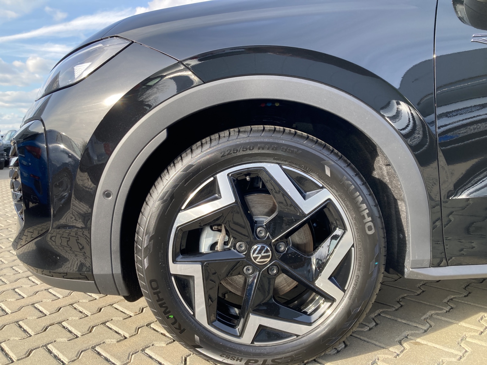 T-Roc 1.5 eTSI DSG R-Line LED-Plus ACC Kamera AHK