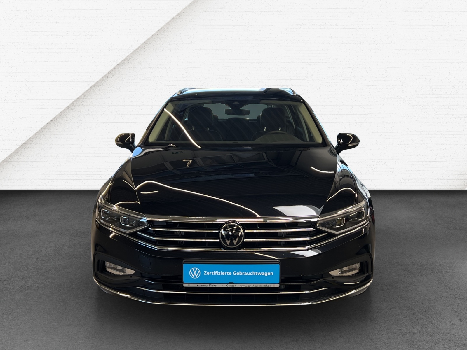 Passat Variant 2.0 TSI DSG Elegance IQ-Light TravelAssist Navi AHK Alu-18Zoll