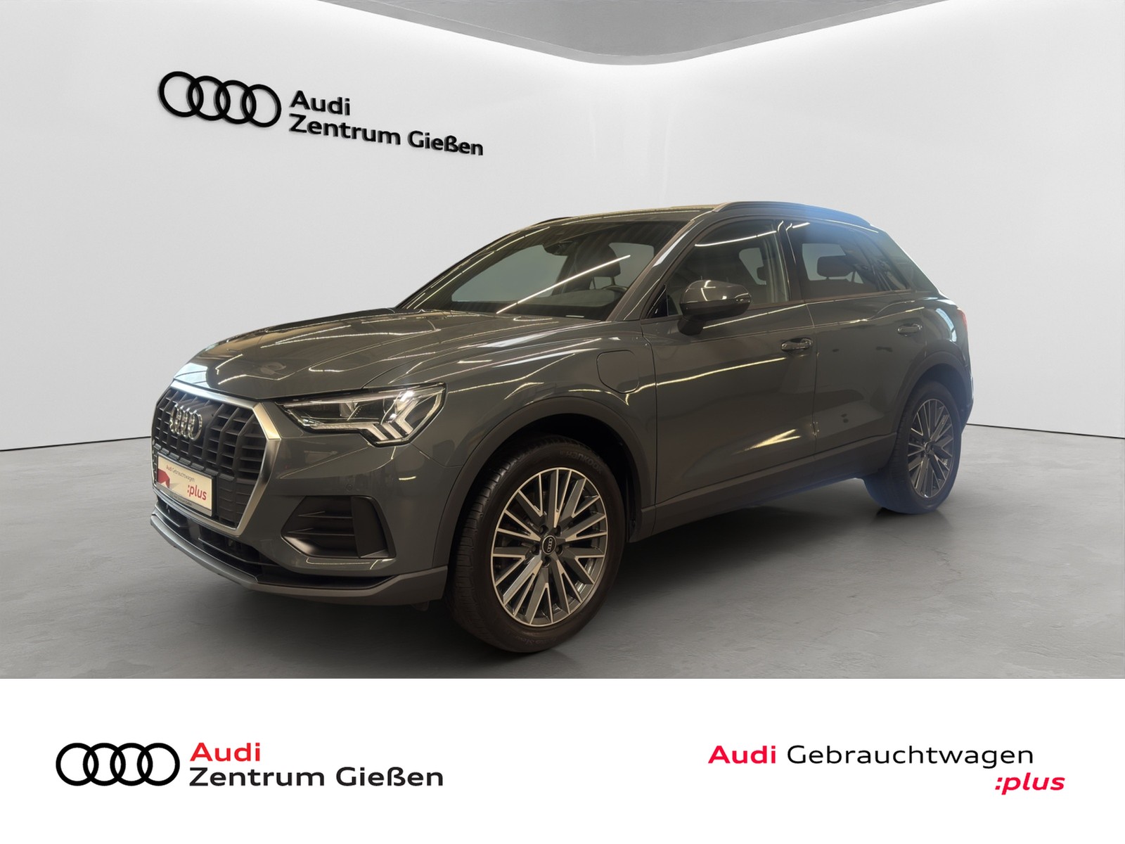 Q3 45 TFSI e design selection Kamera LED AHK Navi