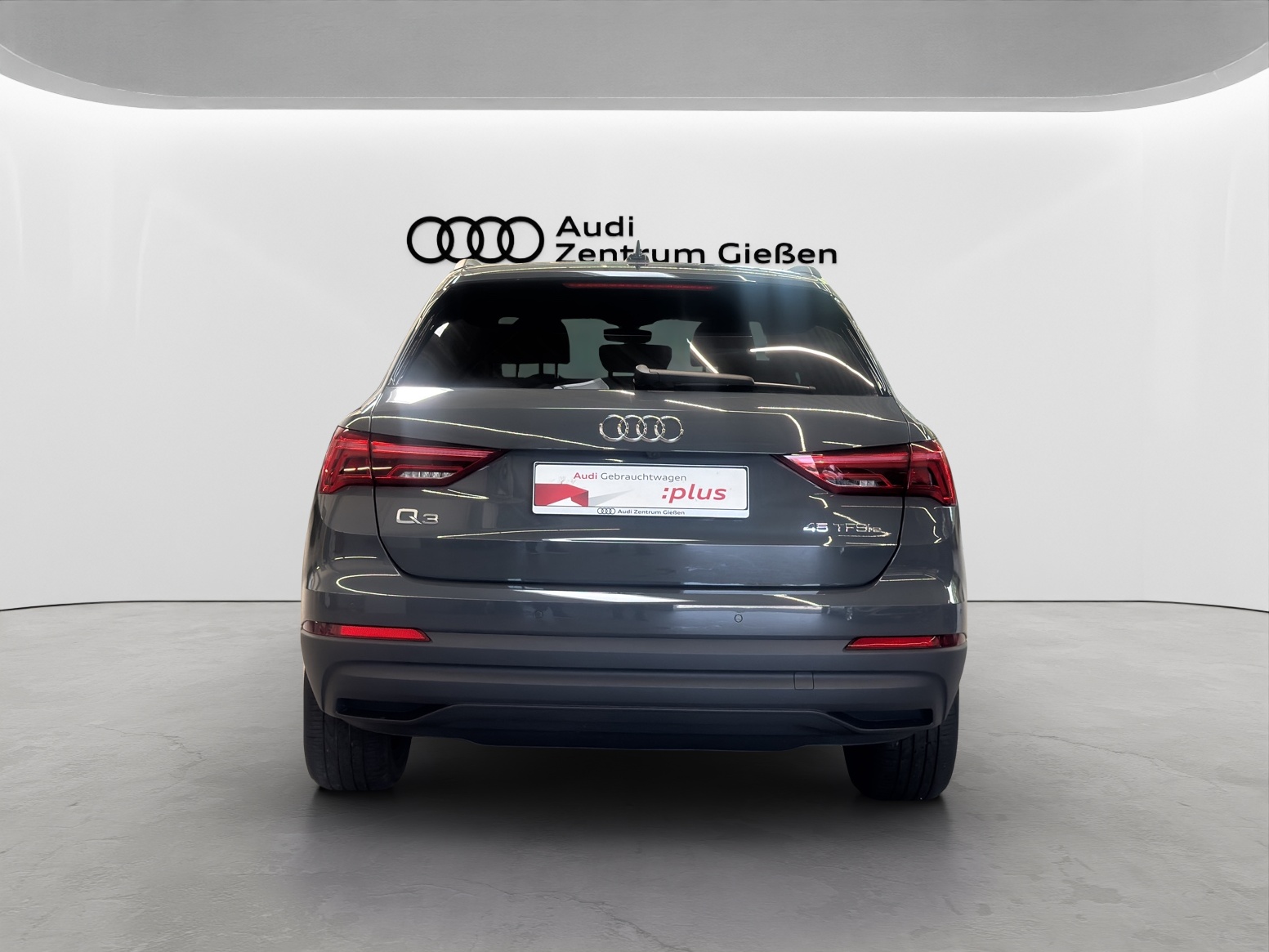 Q3 45 TFSI e design selection Kamera LED AHK Navi