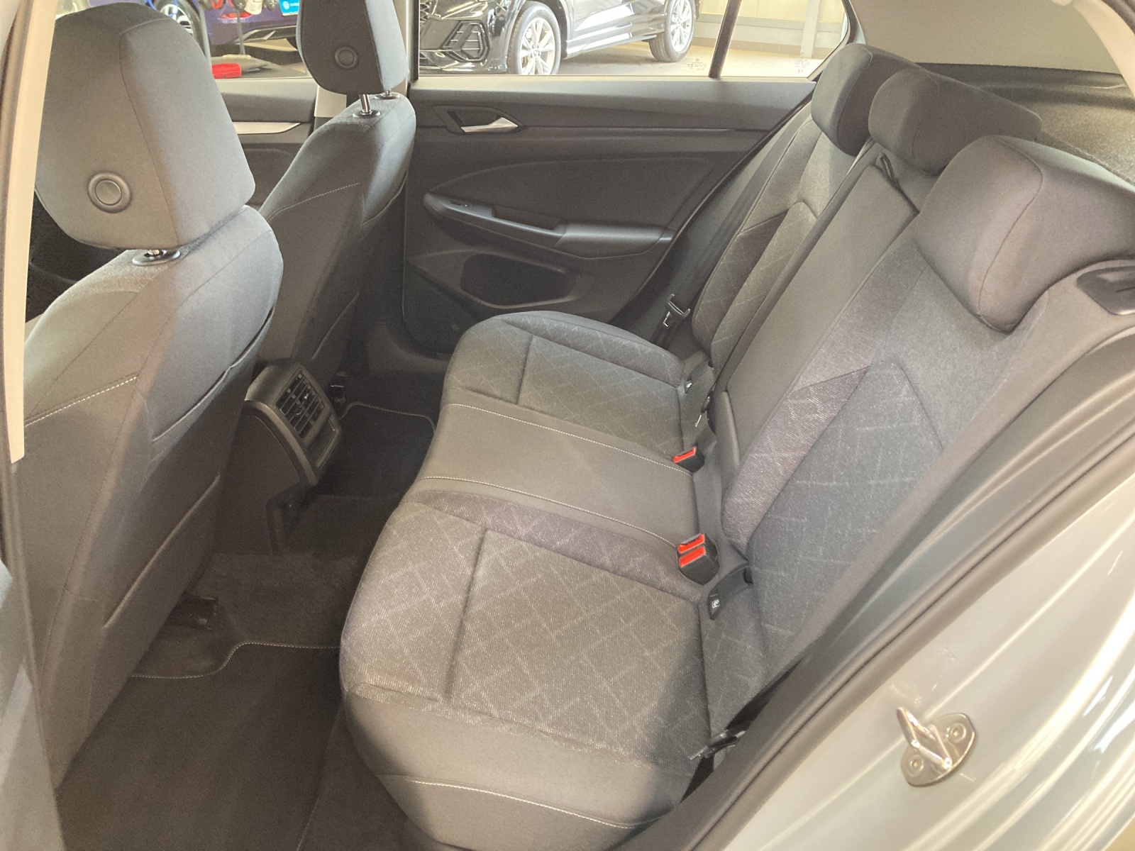 Golf 8 1.5 TSI Life LED-Plus Navi TravelAssist Kamera