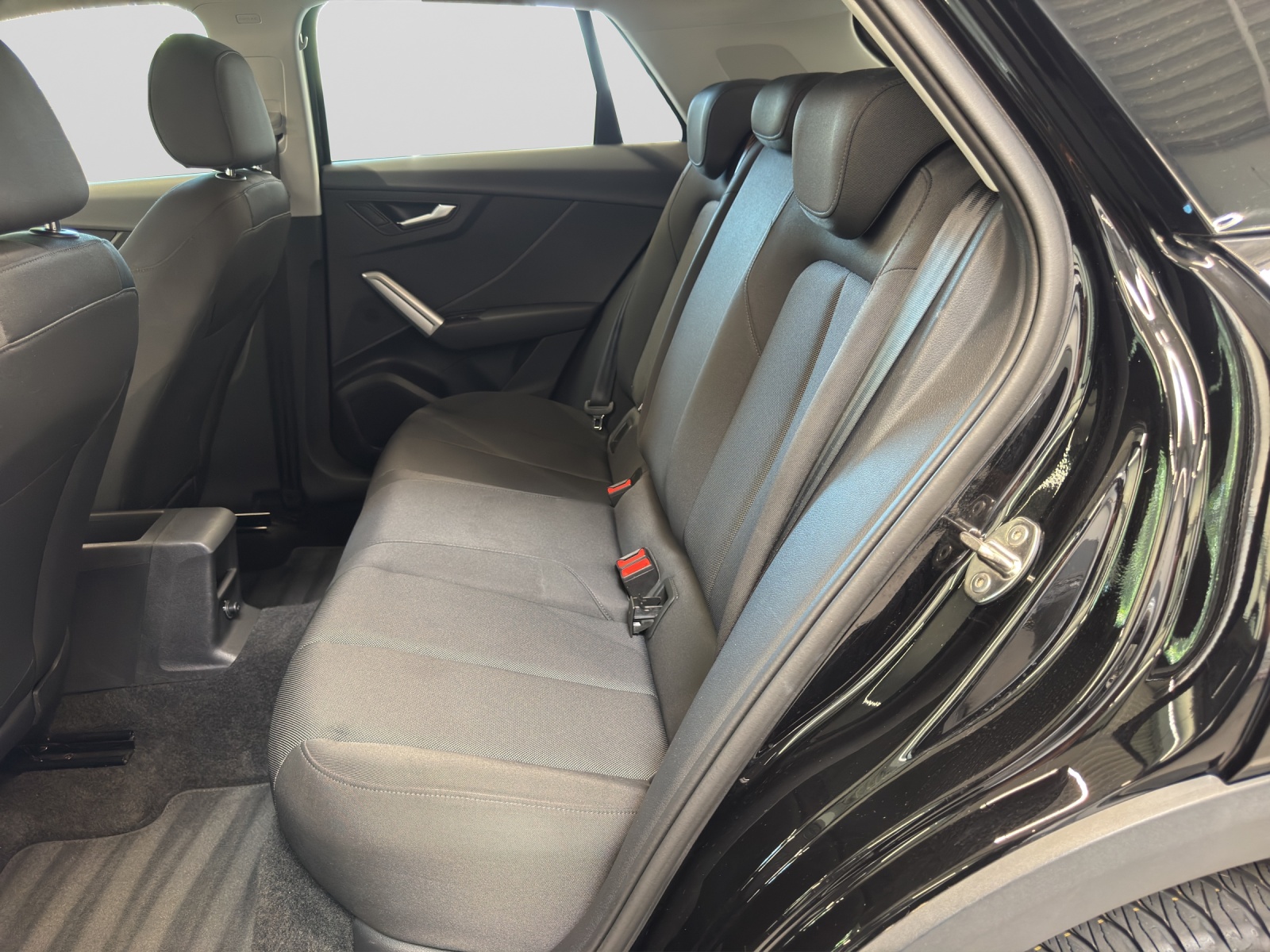 Q2 30 TDI S tronic basis Assistenzpaket Kamera Navi