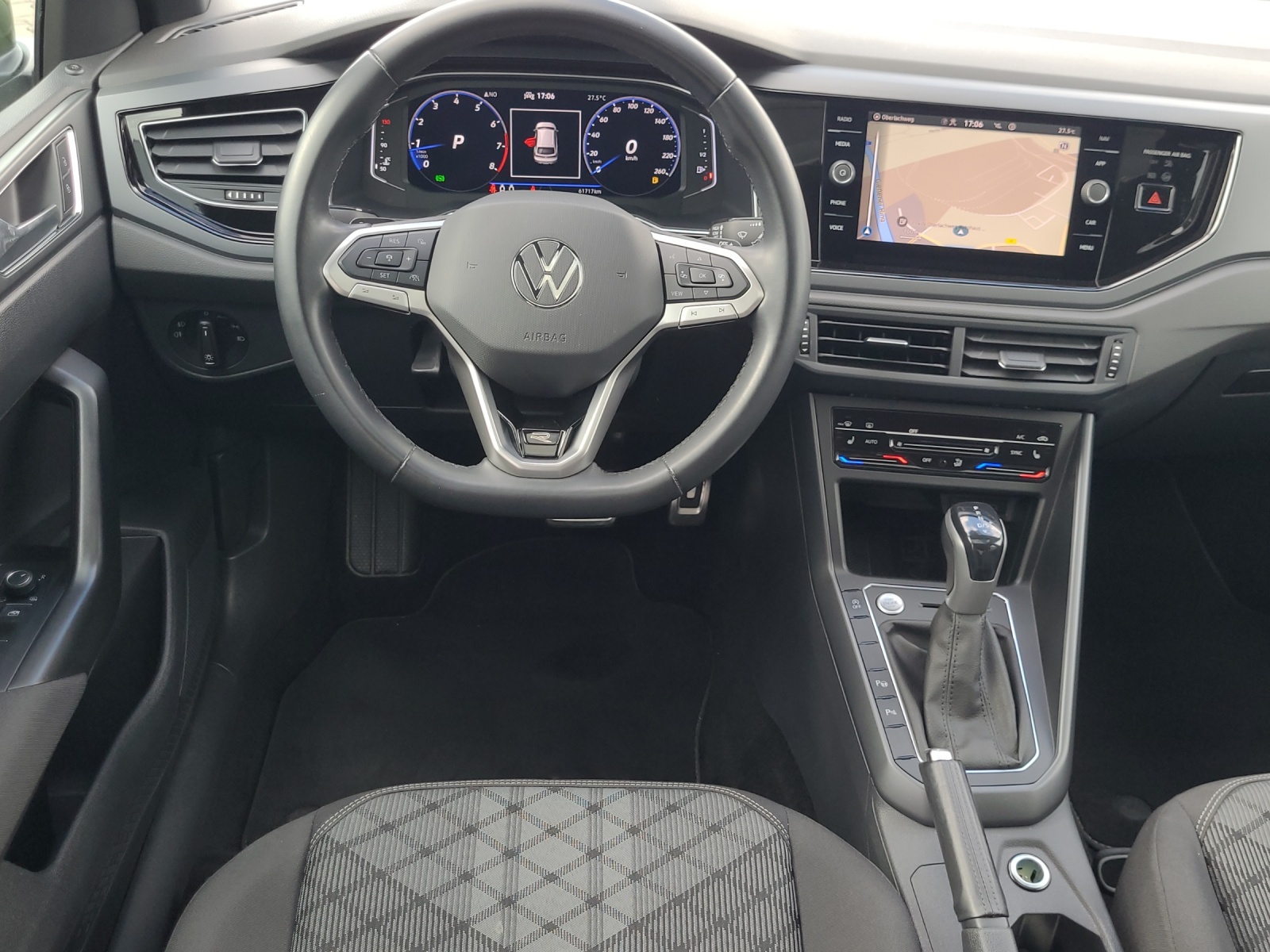 Taigo TSI DSG R-Line IQ-Light Panodach Navi TravelAssist