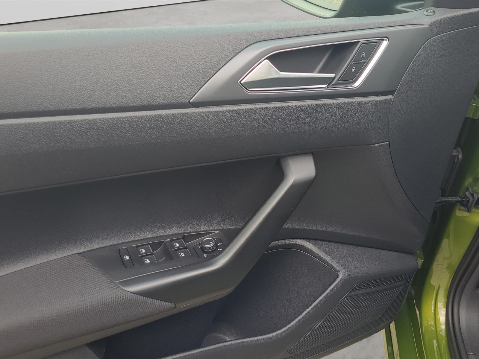 Taigo TSI DSG R-Line IQ-Light Panodach Navi TravelAssist