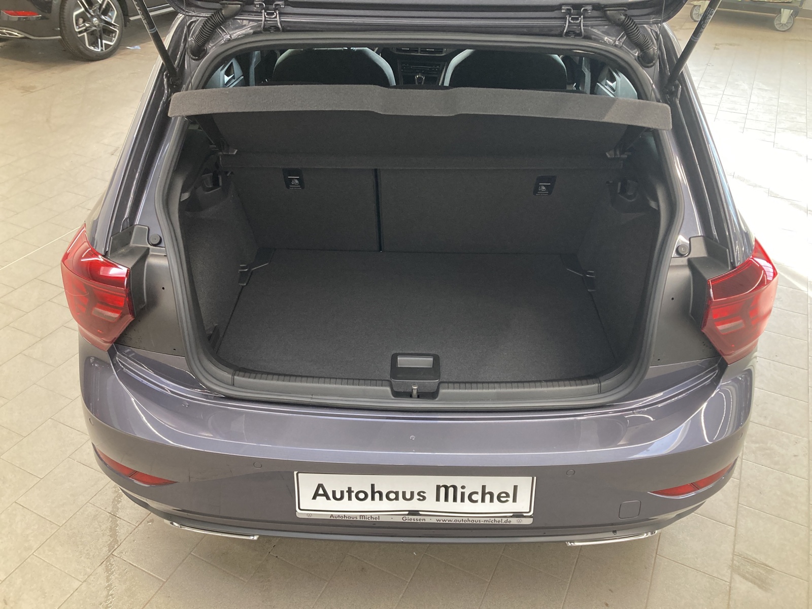 Polo TSI DSG R-Line LED TravelAssist Kamera AppConnect