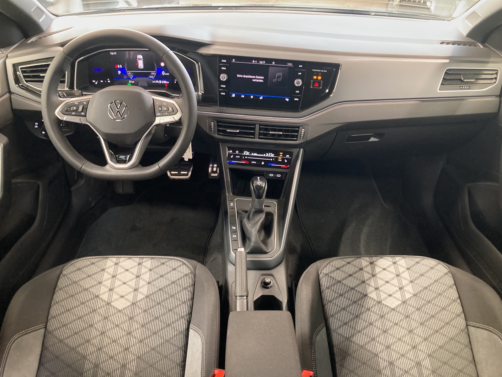 Polo TSI DSG R-Line LED TravelAssist Kamera AppConnect