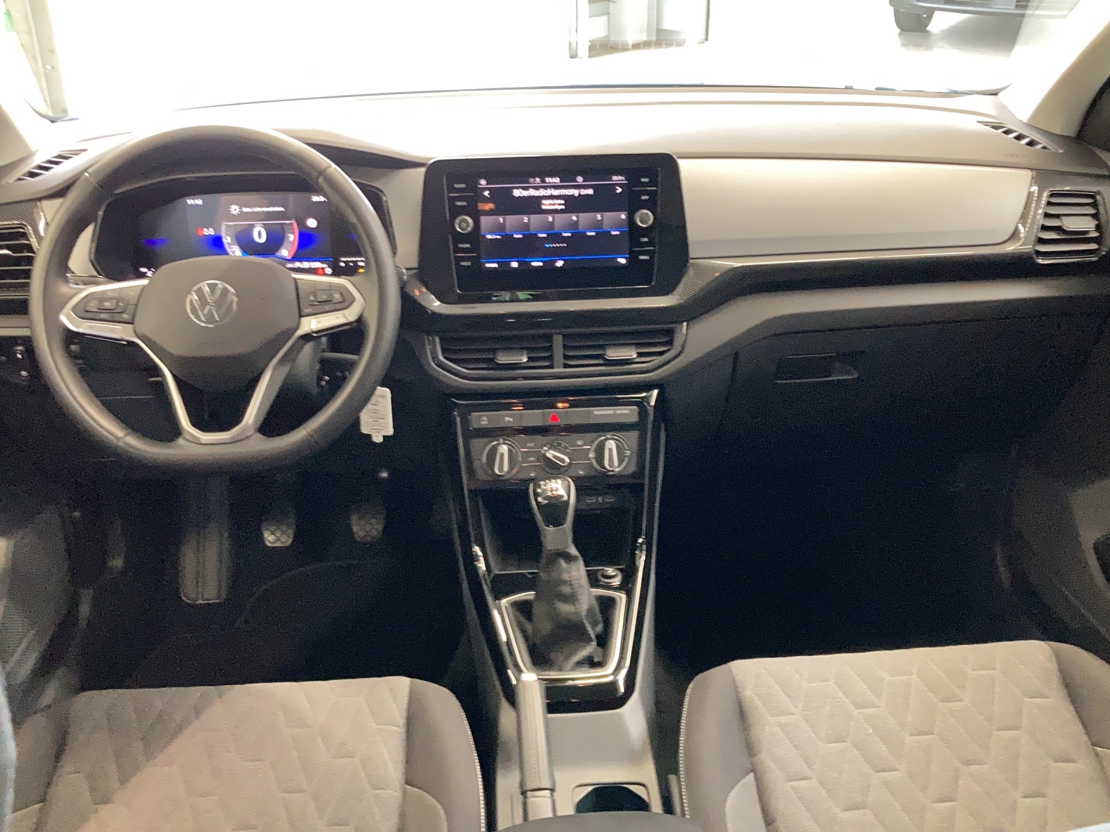 T-Cross 1.0 TSI Life LED TravelAssist AppConnect AHK