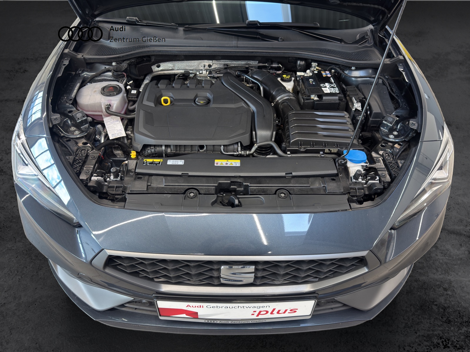 Leon 1.5 eTSI DSG FR Vision plus ACC Kamera Navi LED