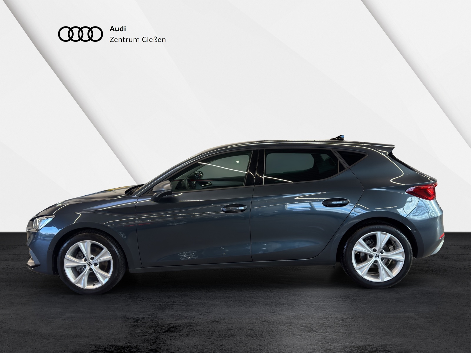 Leon 1.5 eTSI DSG FR Vision plus ACC Kamera Navi LED