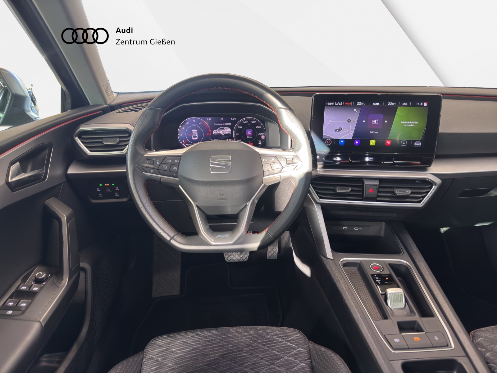 Leon 1.5 eTSI DSG FR Vision plus ACC Kamera Navi LED