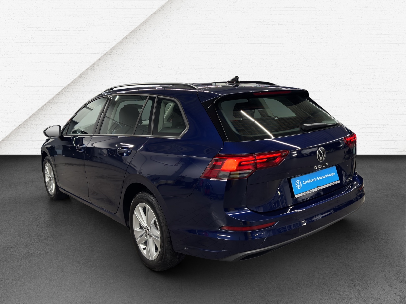 Golf 8 Variant eTSI DSG Life