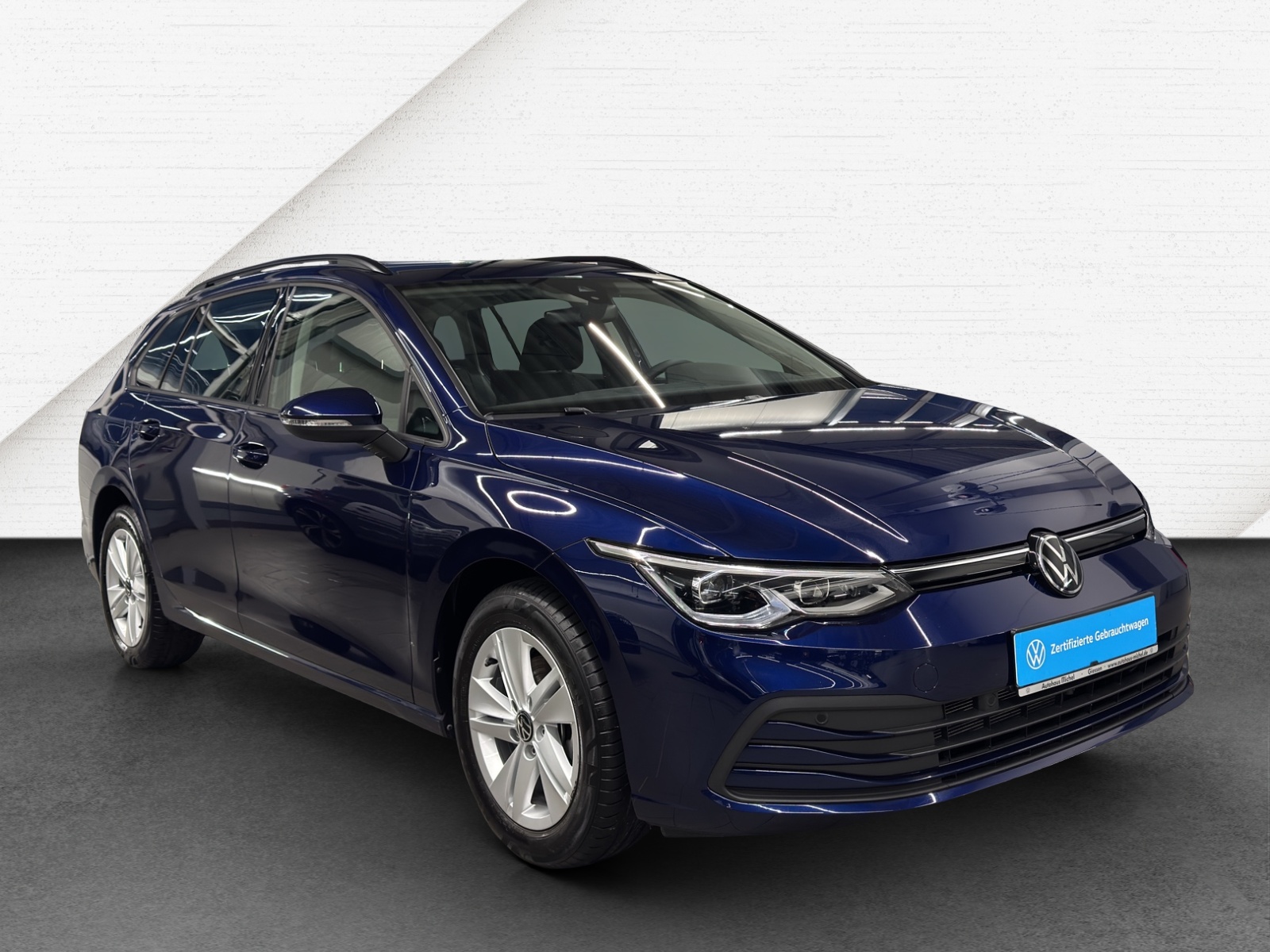 Golf 8 Variant eTSI DSG Life