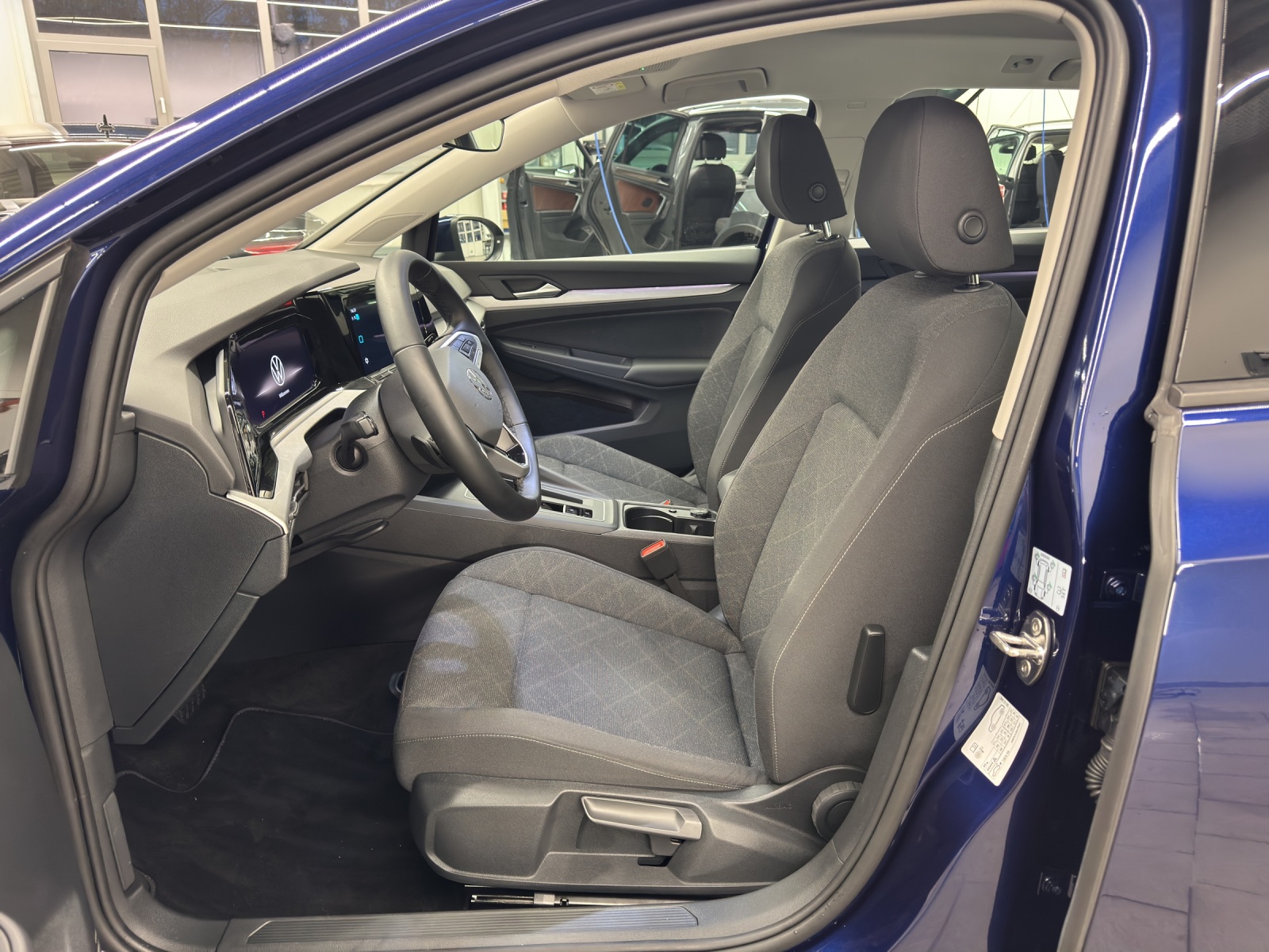 Golf 8 Variant eTSI DSG Life