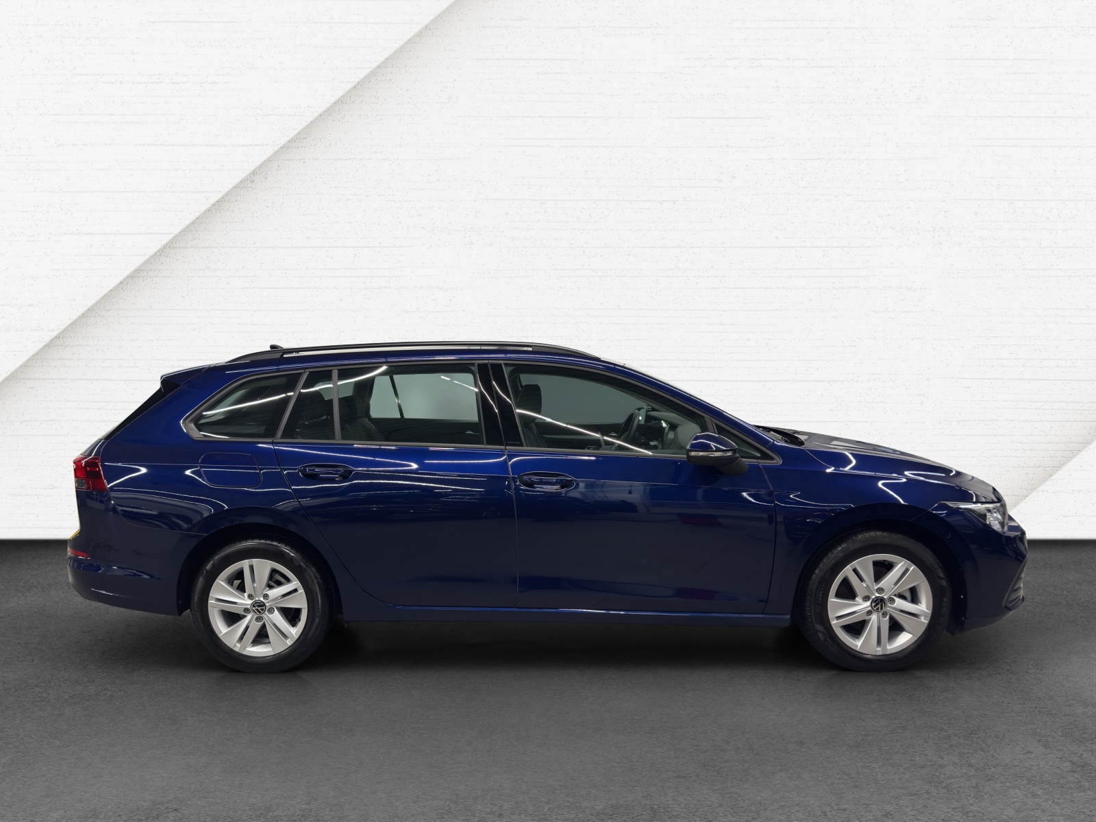 Golf 8 Variant eTSI DSG Life