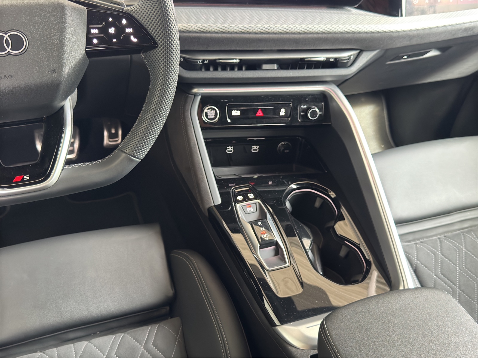 Q5 TDI quattro S line Black AHK Tech plus 360°Kamera