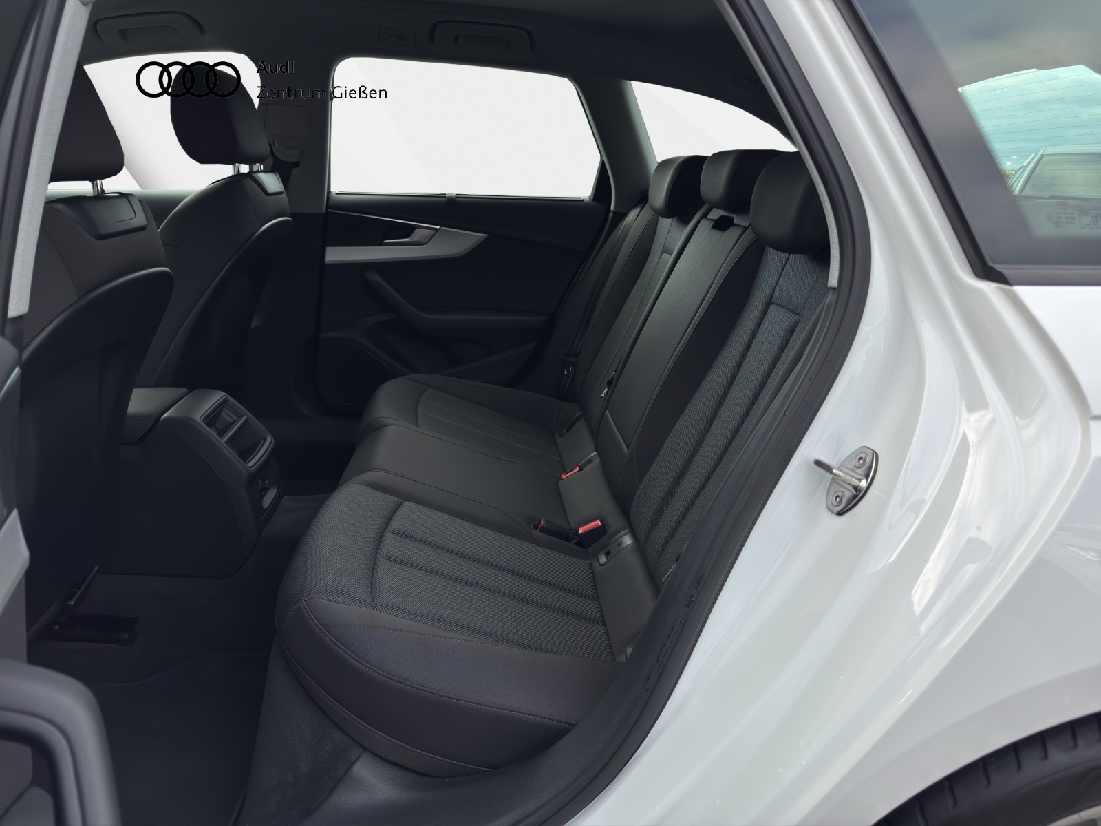 A4 Avant 40 TDI S line Businesspaket AHK Navi