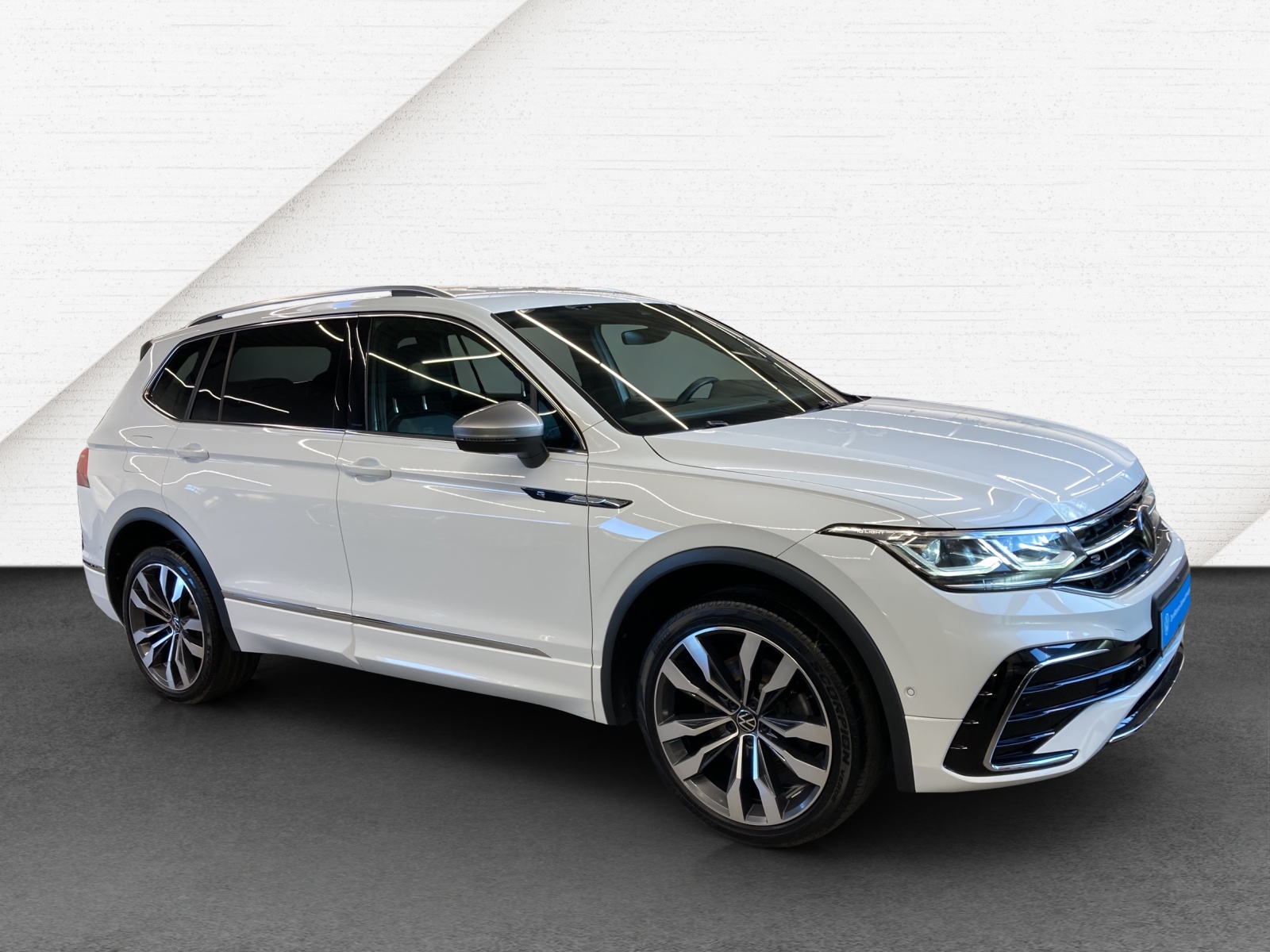 Tiguan Allspace TDI DSG 4M R-Line IQ-Light DCC AHK Alu-20Zoll