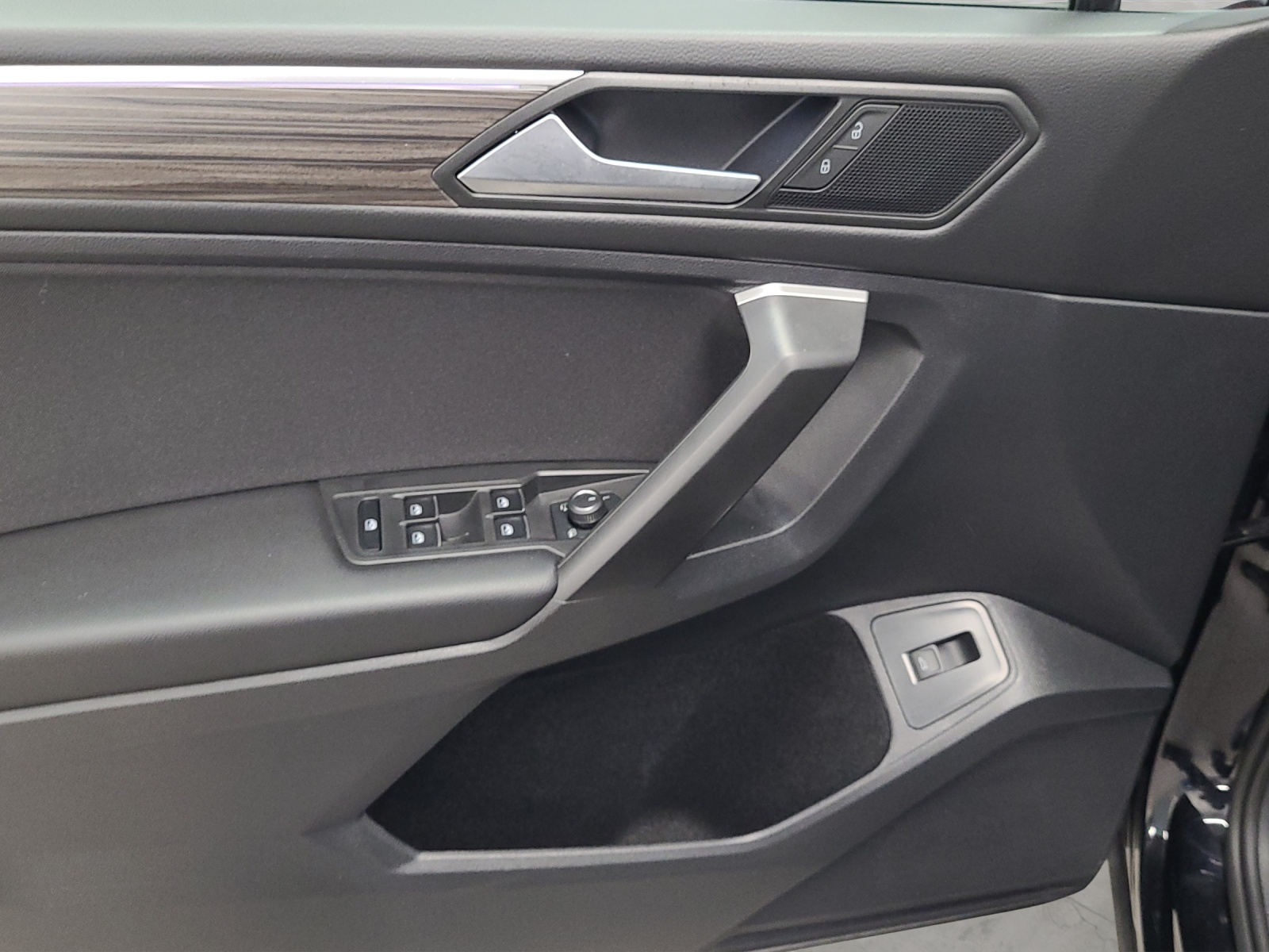 Tiguan Allspace TSI DSG Life Panodach HeadUp ACC LED Navi Kamera
