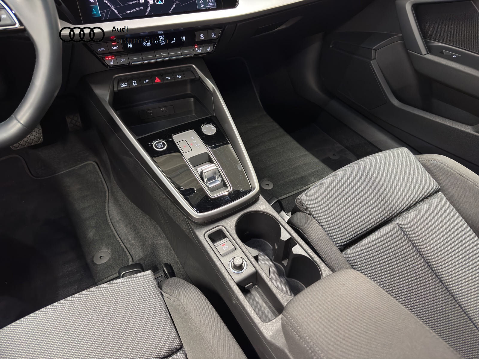 A3 Sportback 45 TFSI e S line Black Navi LED