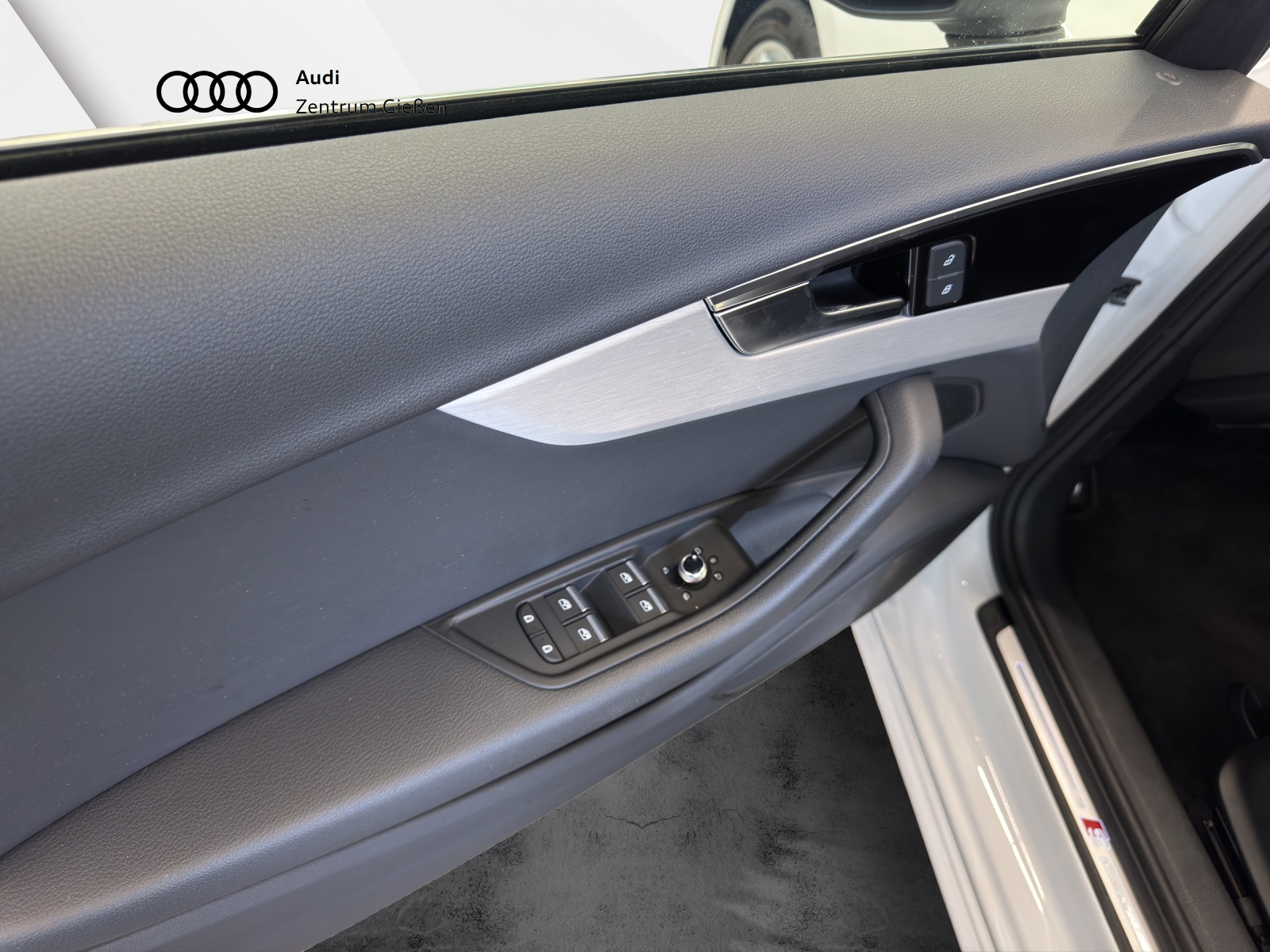 A4 Limousine 40 TFSI S line LED B&O Navi