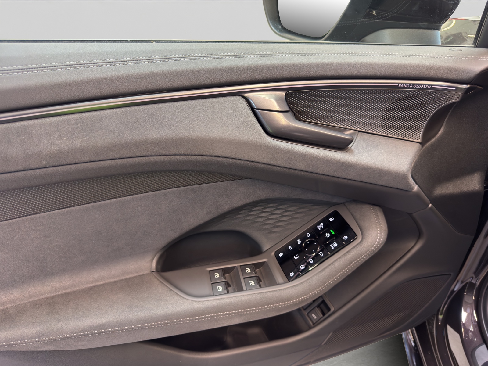 A6 Avant e-hybrid quattro S line edition one HuD B&O AHK