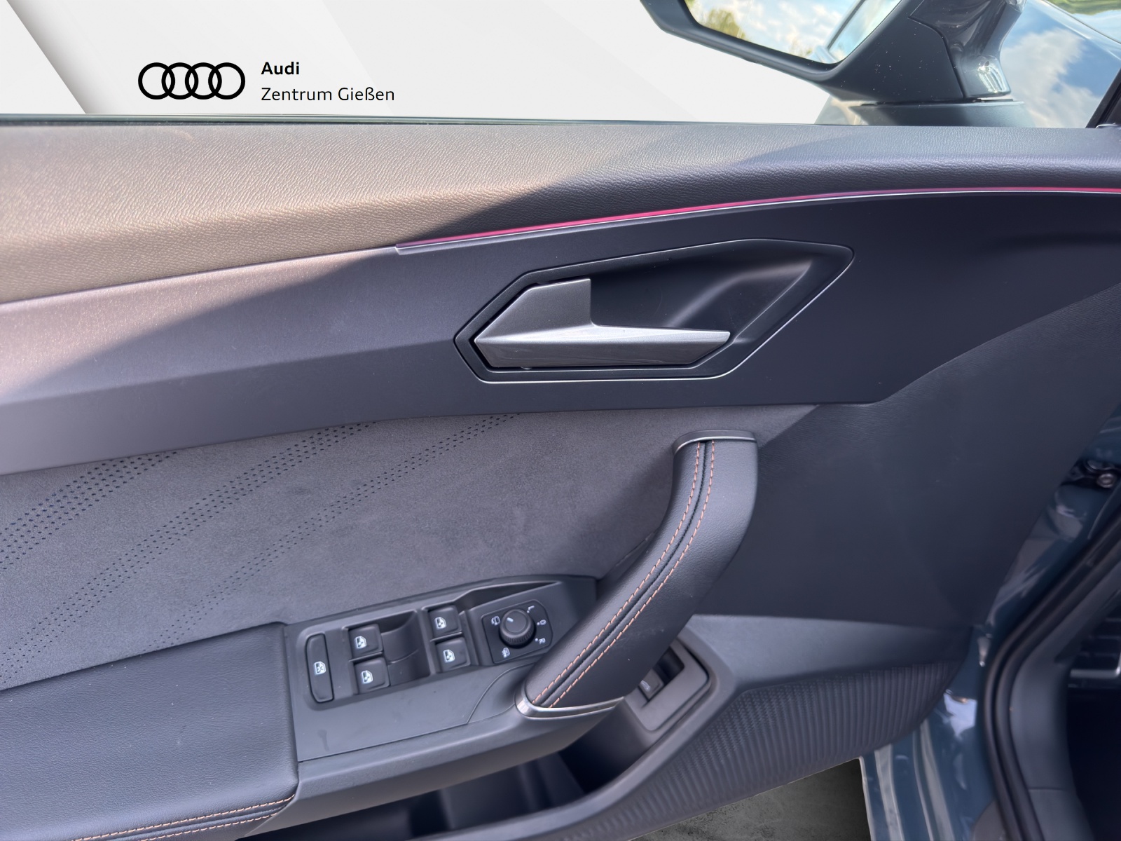 Leon Sportstourer 2.0 TSI 4Drive VZ ACC DCC AHK Kamera