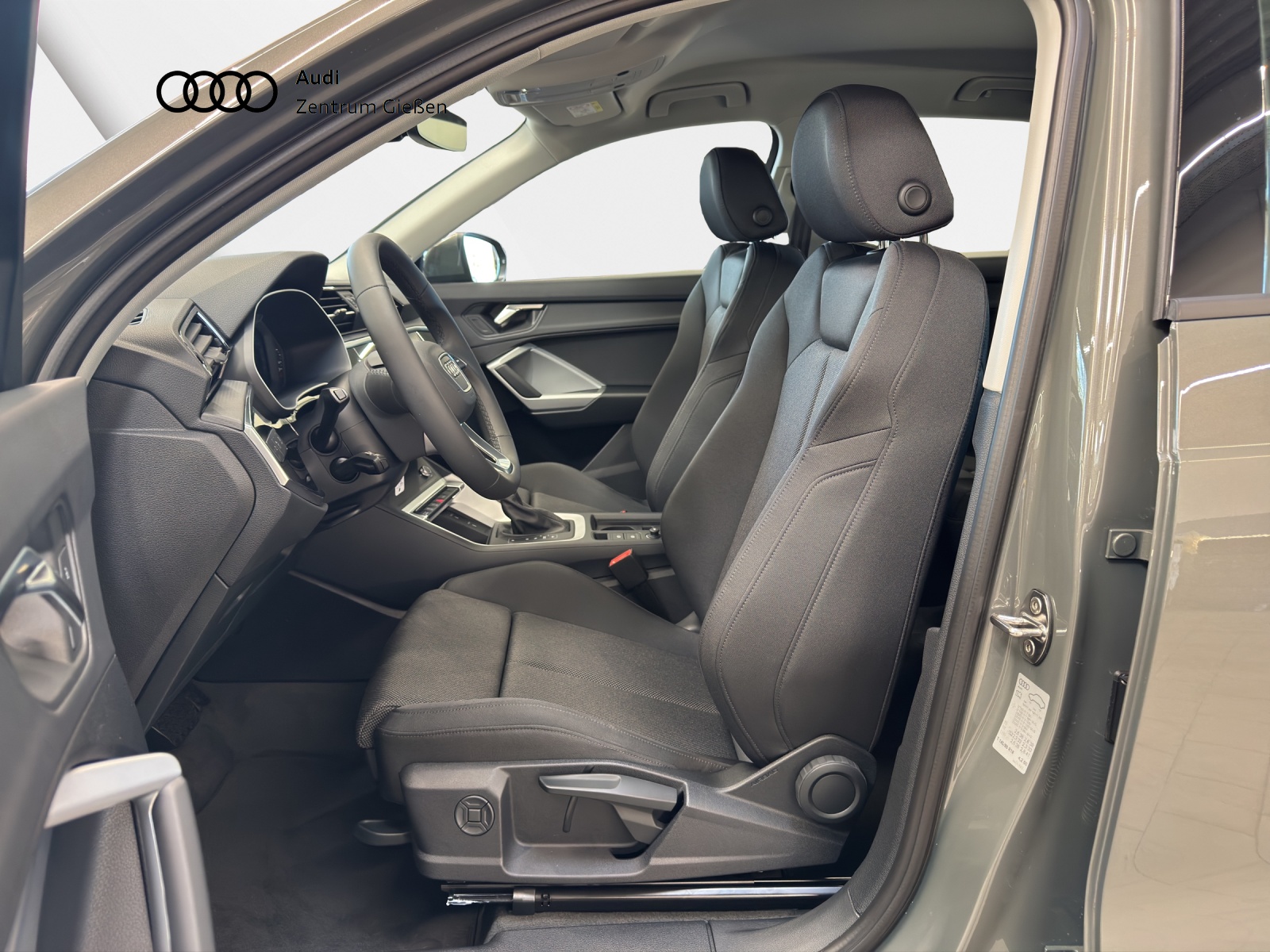 Q3 35 TFSI advanced AHK LED Kamera Standheizung