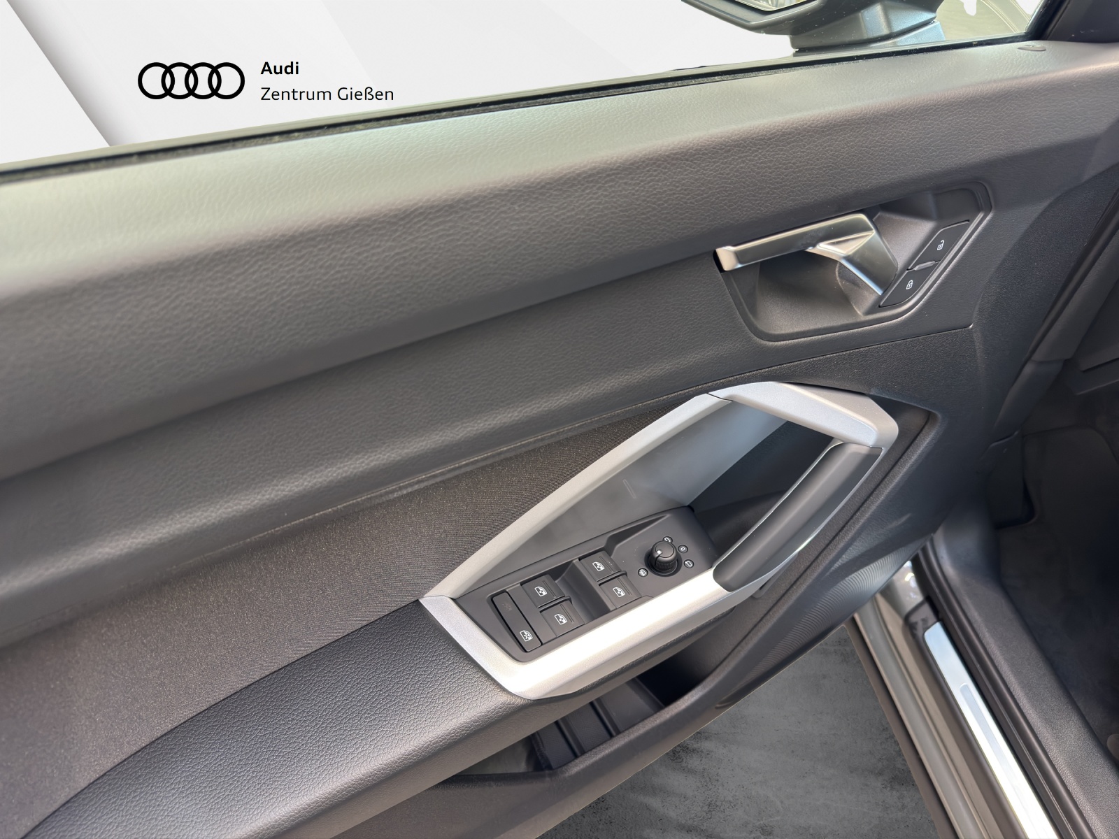 Q3 35 TFSI advanced AHK LED Kamera Standheizung