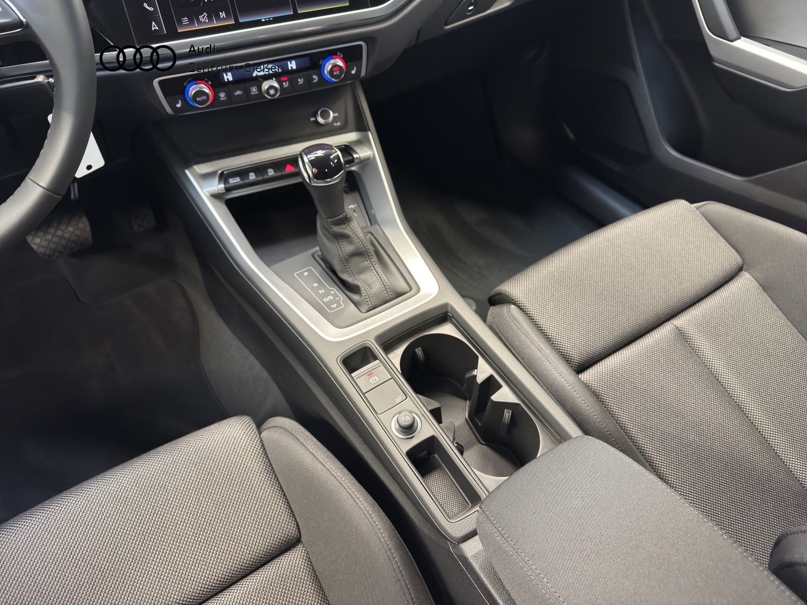 Q3 35 TFSI advanced AHK LED Kamera Standheizung