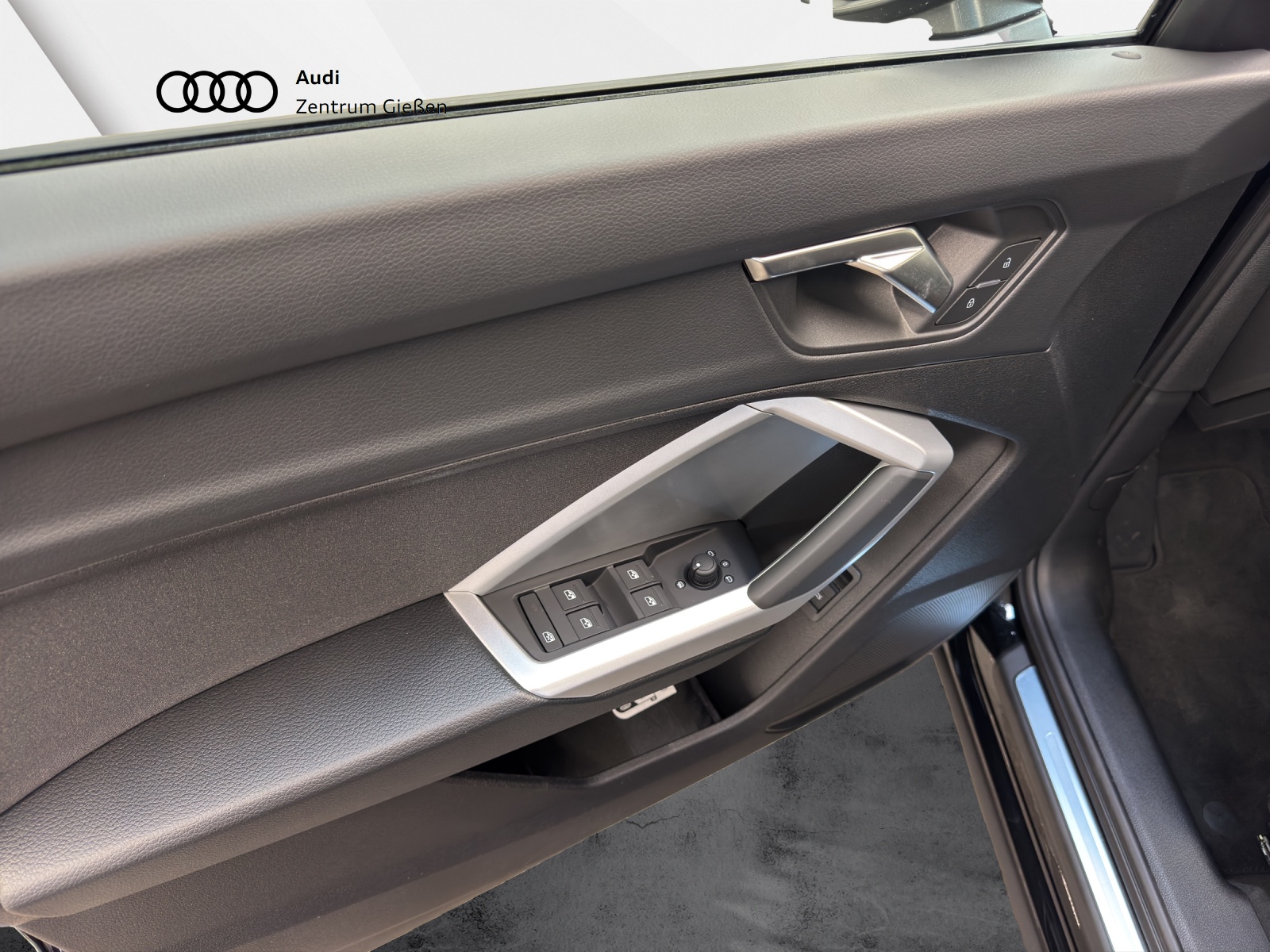 Q3 35 TFSI advanced AHK LED Kamera Standheizung