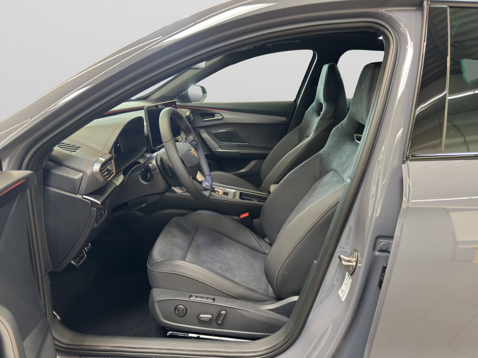 Formentor 2.0 TSI 4Drive VZ Pano AHK Sennheiser Navi