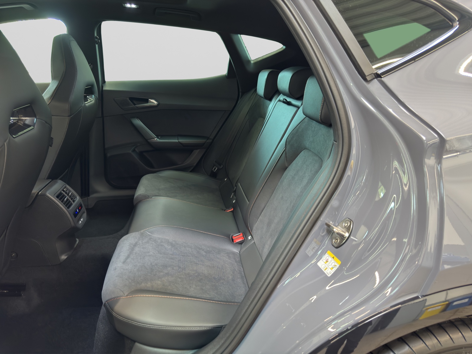 Formentor 2.0 TSI 4Drive VZ Pano AHK Sennheiser Navi
