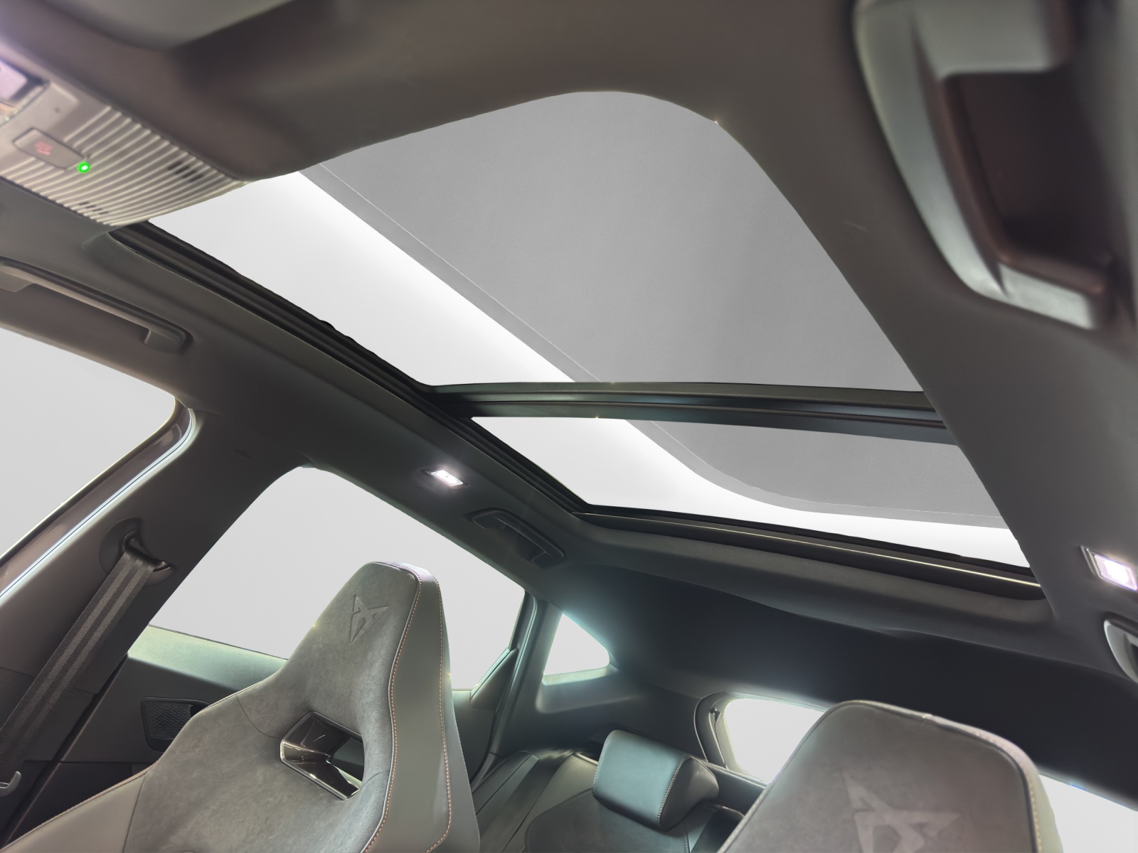 Formentor 2.0 TSI 4Drive VZ Pano AHK Sennheiser Navi