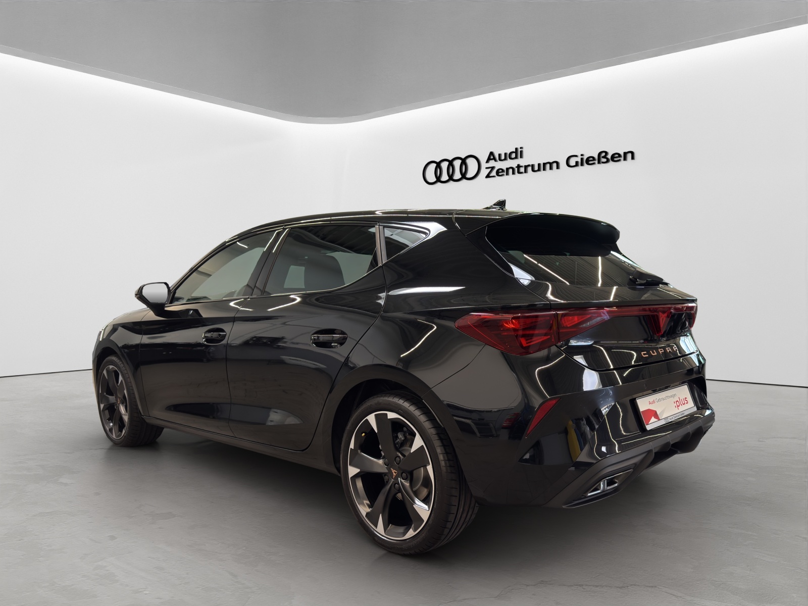 Leon 1.5 eTSI DSG EDGE AHK ACC Kamera Lenkradheizung